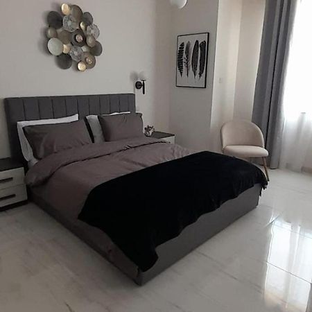 Coral Reef Apartments Сейнт Полс Бей Екстериор снимка