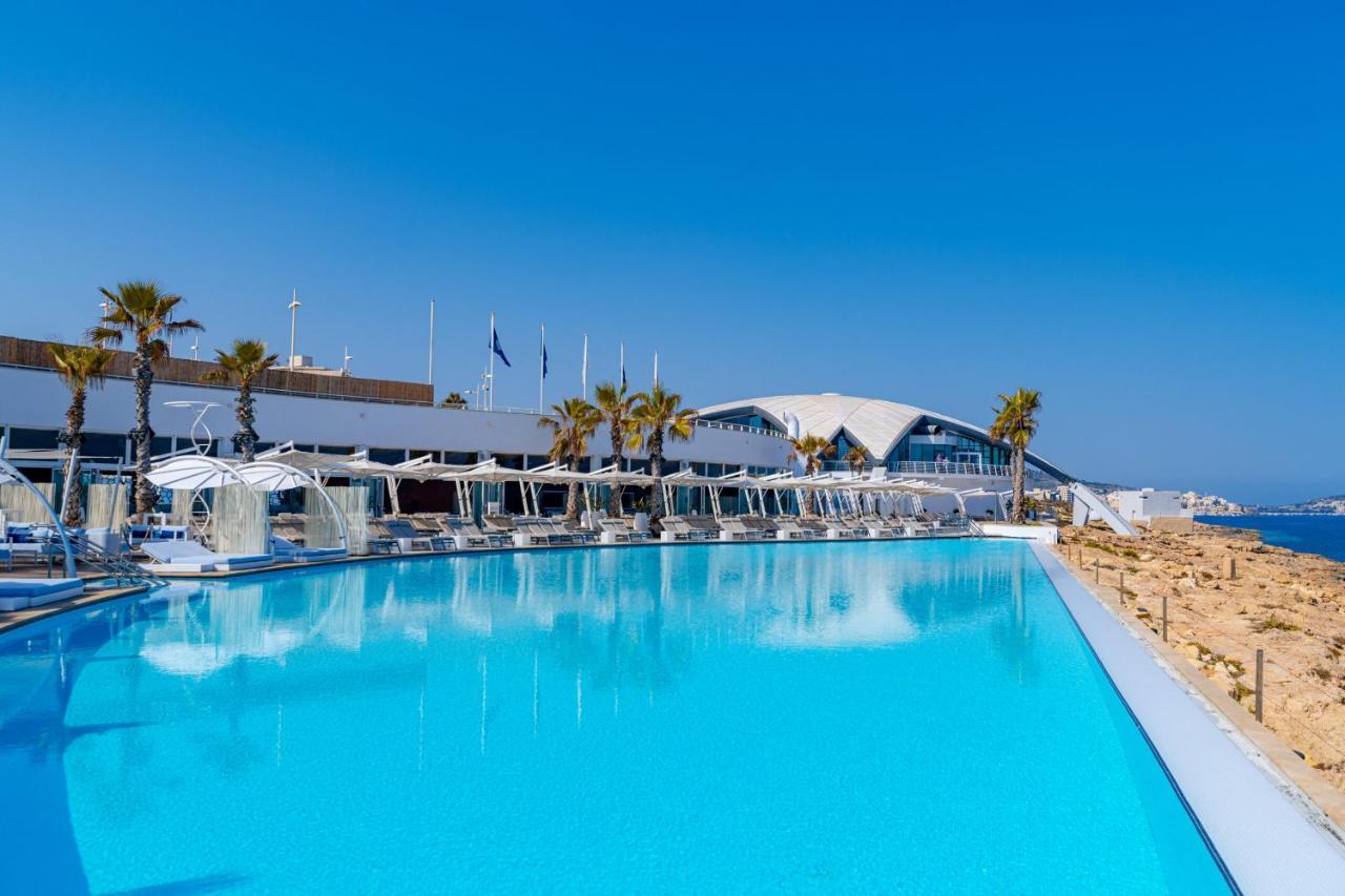 Coral Reef Apartments Сейнт Полс Бей Екстериор снимка