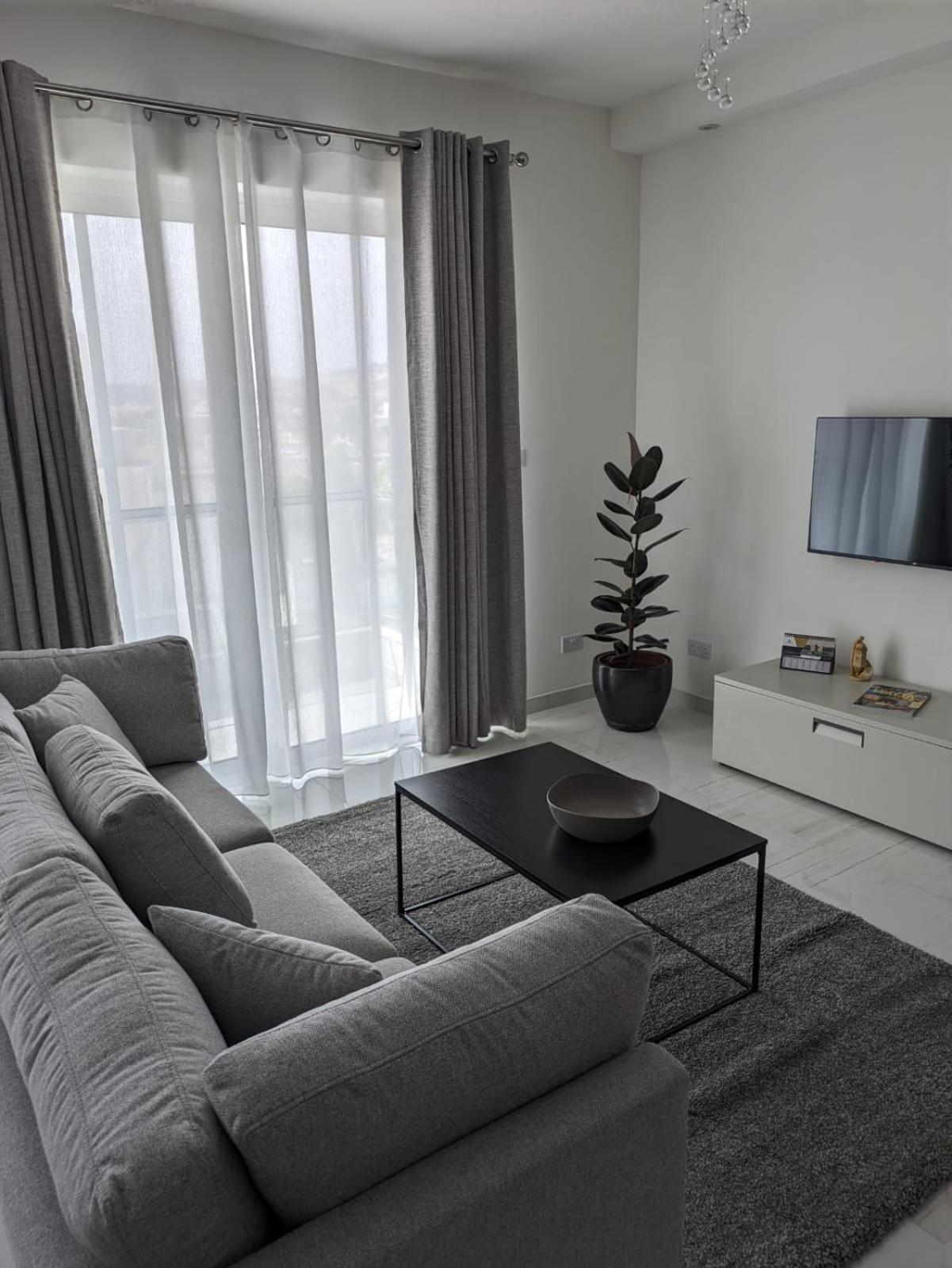 Coral Reef Apartments Сейнт Полс Бей Екстериор снимка